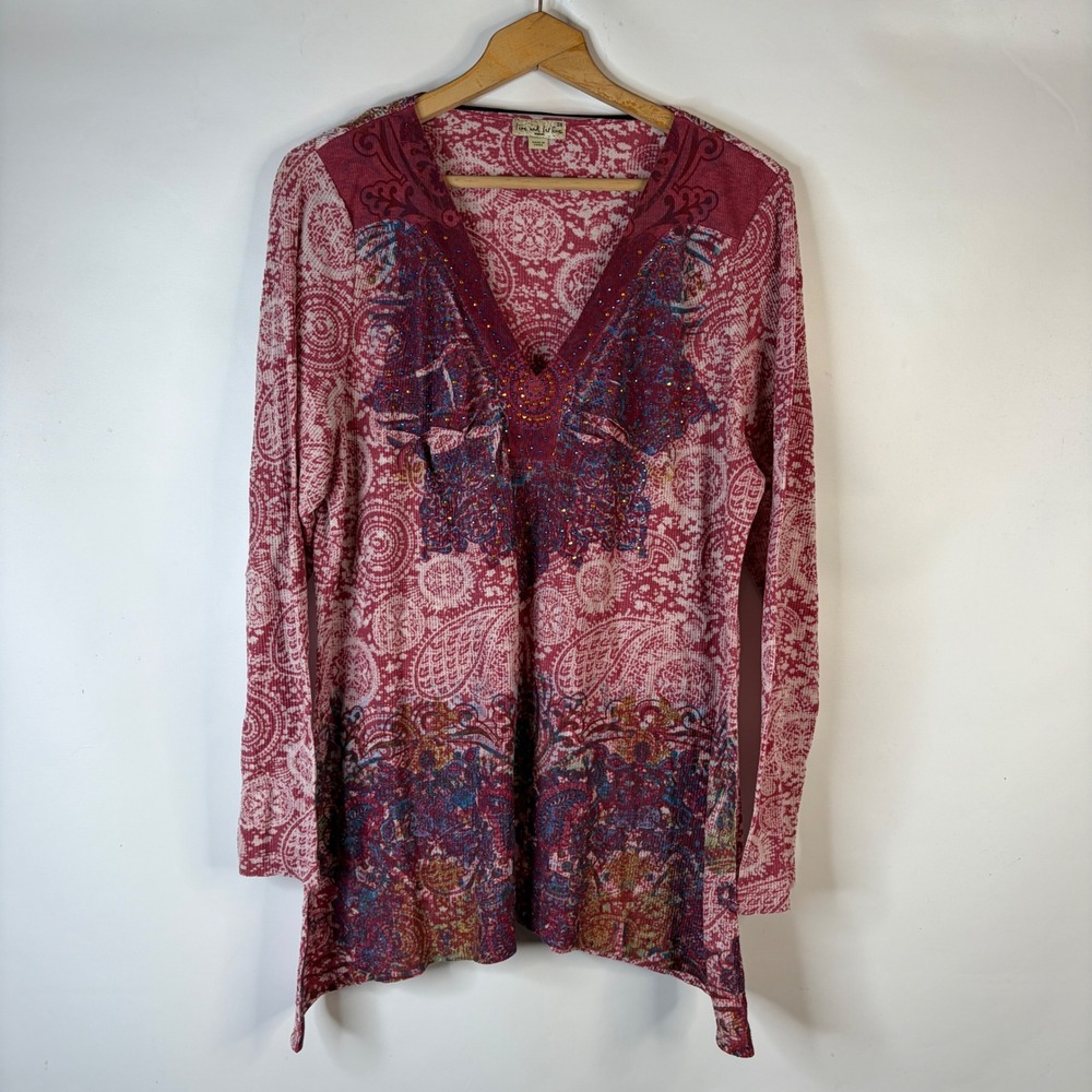 Live and Let Live Tunic Top Women 3X Burgundy Paisley Rhinestone Waffle Knit